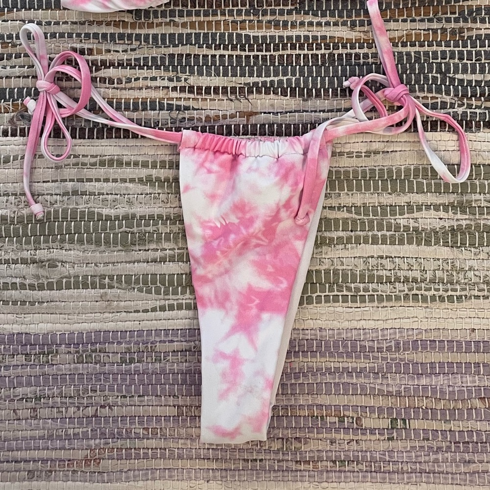 NWOT SHEIN BIKINI BOTTOMS